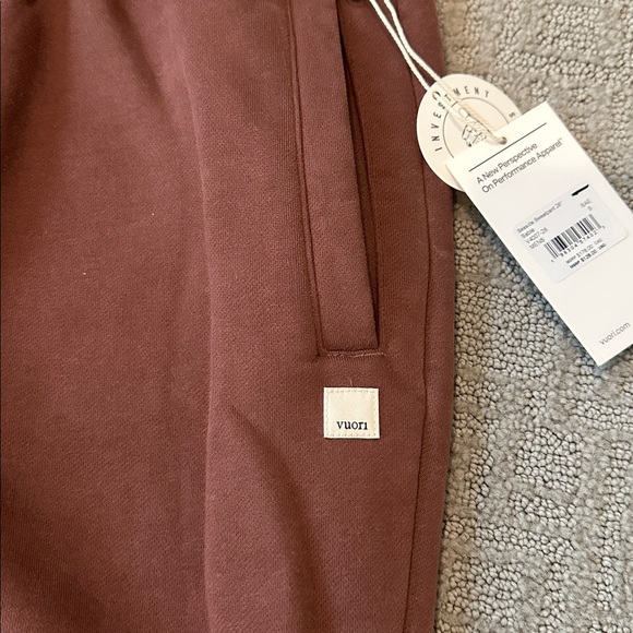 Vuori Sable Seaside Sweatpant 28” in Sable, Men’s Small - Picture 3 of 5